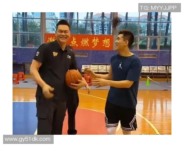 杜锋之子身高已超1米9或将成为广东队未来锋线新星