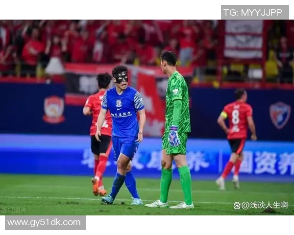 山东鲁能与上海申花激战正酣谁能在中超赛场上笑到最后